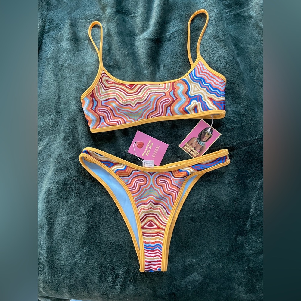 NWT Strawberry Milk Mob Cento Per Cento bikini | size small